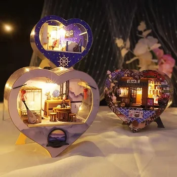 Nove Lesene DIY Miniaturni Ljubezen Polje Lutka Hiša Komplet Z Pohištva Japonski Casa Lutke Igrače Roombox Za Odrasle Božična Darila